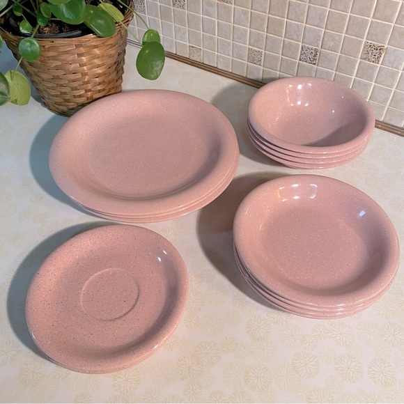 Vintage 14 piece Pink Speckled Granite Japan Stonware plate set Barbiecore - Picture 1 of 14